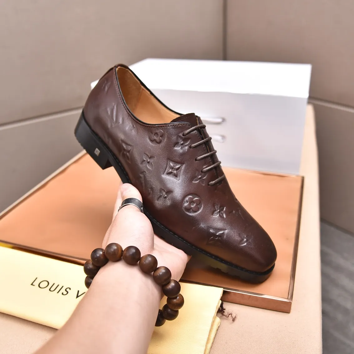 Men's shoes💰480📛📛【LOUIS VUITTON】(Quan Niu Li) Louis Vuitton 2023 official website synchronized new products👟Milan fashion catwalk style🇰🇾🇰🇾LV family logo, celebrity style, a must-have for fashionistas⚠️First layer calfskin➕cowhide lining➕Official website original version special outsole👞Number 38-44